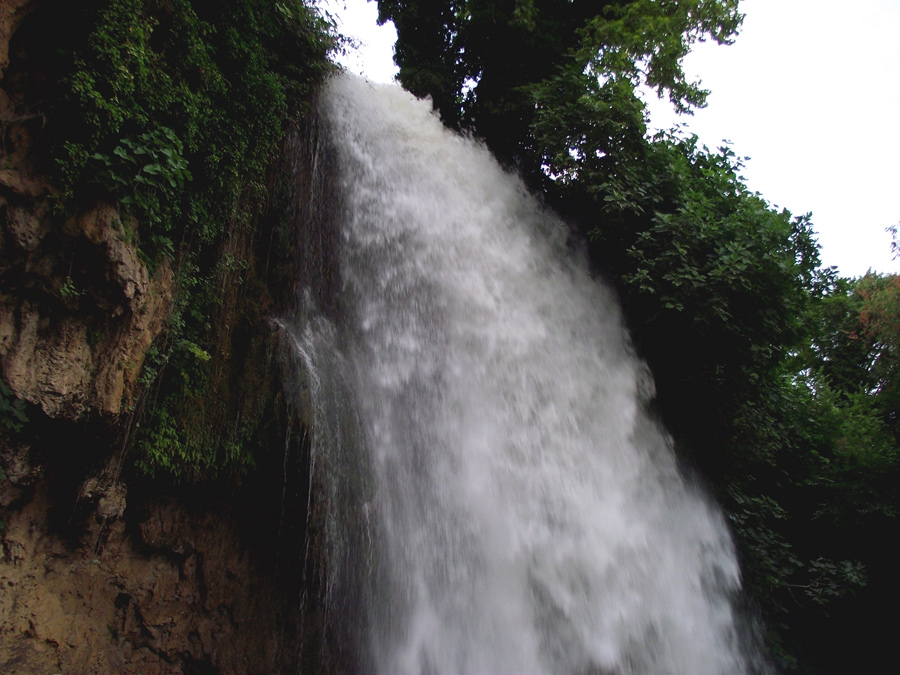водопад Каранос в Эдессе